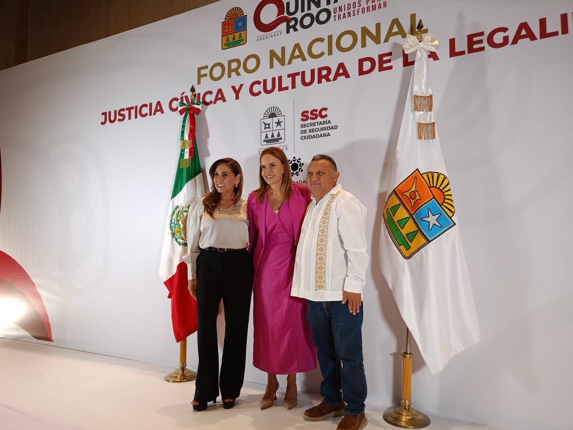IMG-20251013-WA0030 EL PRESIDENTE DE JOSÉ MARÍA MORELOS ACOMPAÑÓ A LA GOBERNADORA MARA LEZAMA A INAUGURAR EL FORO NACIONAL DE JUSTICIA CÍVICA