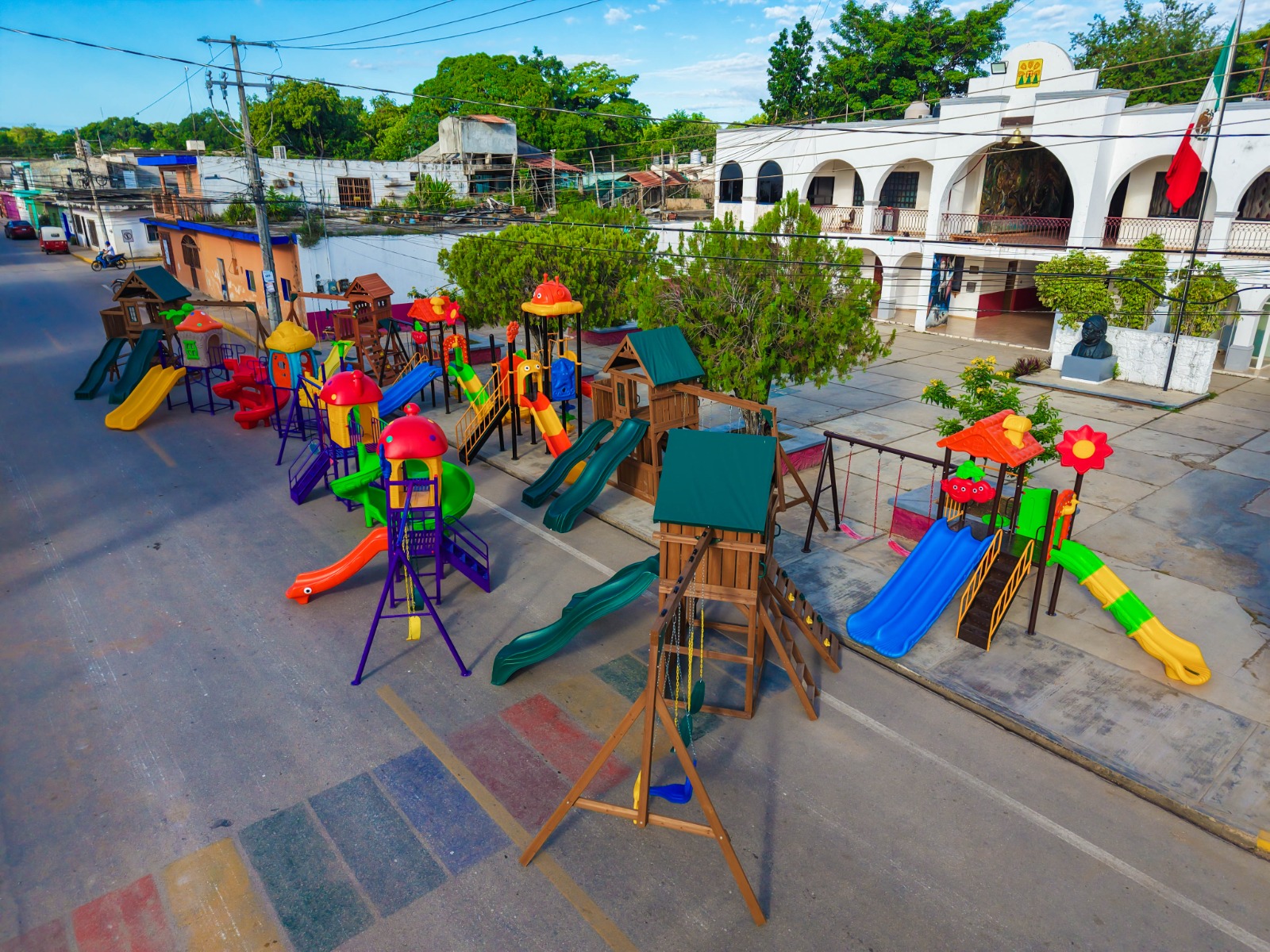 IMG-20251016-WA0062 ERIK BORGES YAM IMPULSA LA RECREACIÓN INFANTIL CON LA ENTREGA DE 15 JUEGOS INFANTILES EN COMUNIDADES Y LA CABECERA MUNICIPAL