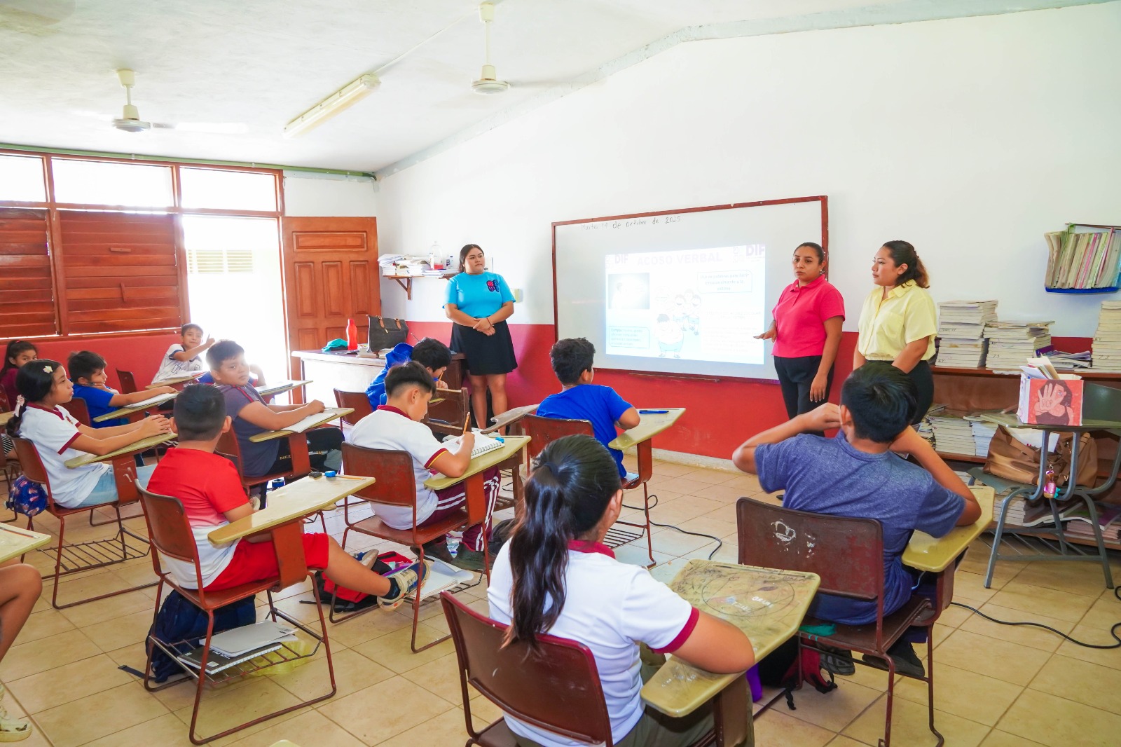 IMG-20251020-WA0025 EL AYUNTAMIENTO DE JOSÉ MARÍA MORELOS FORTALECE ACCIONES PARA CREAR ENTORNOS MÁS SEGUROS Y SALUDABLES CON LA PREVENCIÓN DEL ACOSO ESCOLAR