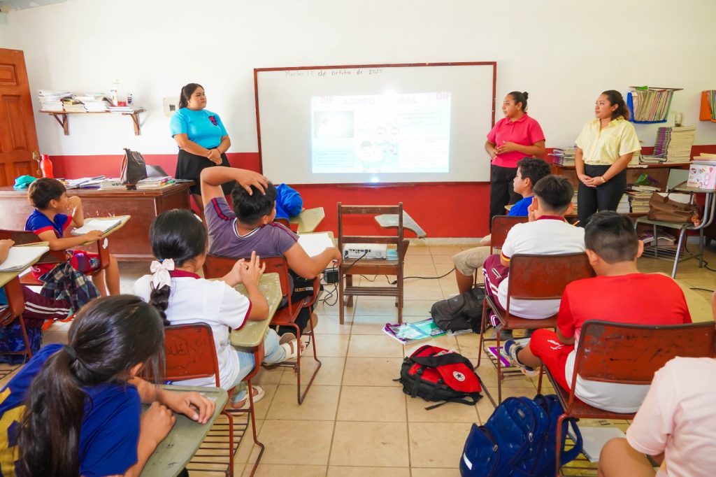 IMG-20251020-WA0026-1024x682 EL AYUNTAMIENTO DE JOSÉ MARÍA MORELOS FORTALECE ACCIONES PARA CREAR ENTORNOS MÁS SEGUROS Y SALUDABLES CON LA PREVENCIÓN DEL ACOSO ESCOLAR