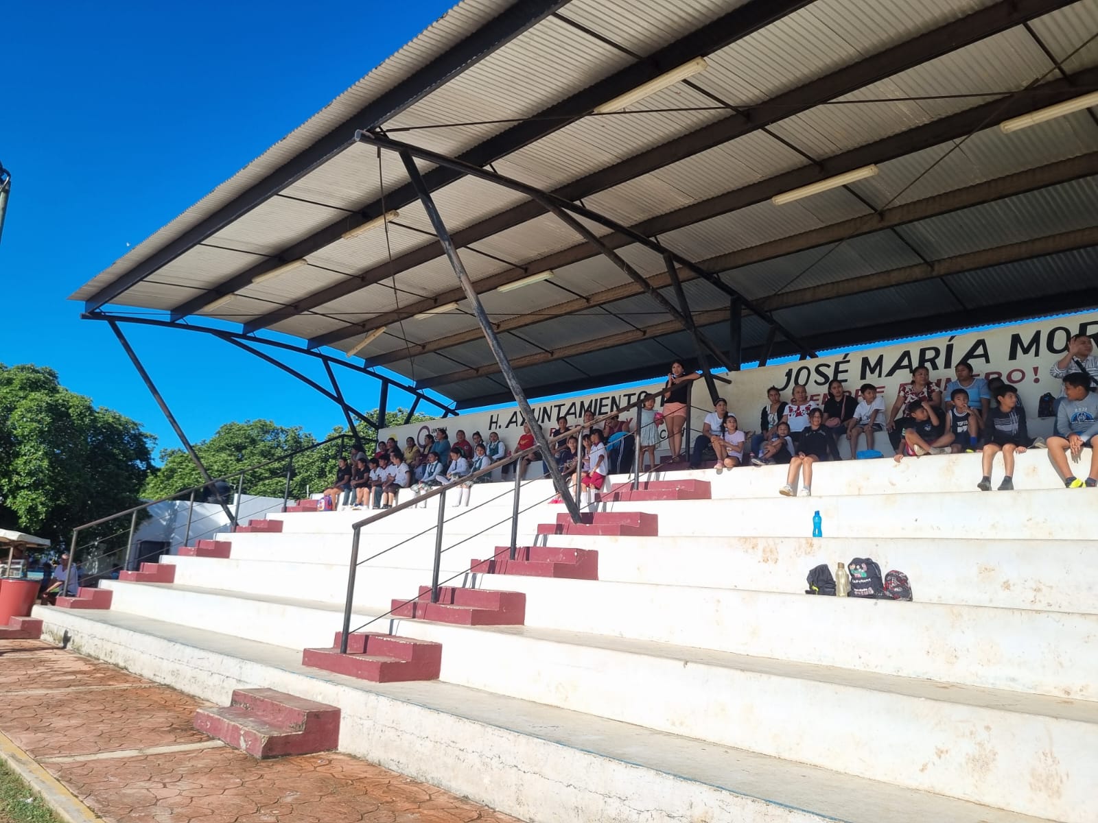 IMG-20251022-WA0007 EL GOBIERNO MUNICIPAL IMPULSA LA INAUGURACIÓN DE LOS JUEGOS DEPORTIVOS ESCOLARES EN JOSÉ MARÍA MORELOS CON ESPACIOS PÚBLICOS DEPORTIVOS DIGNOS