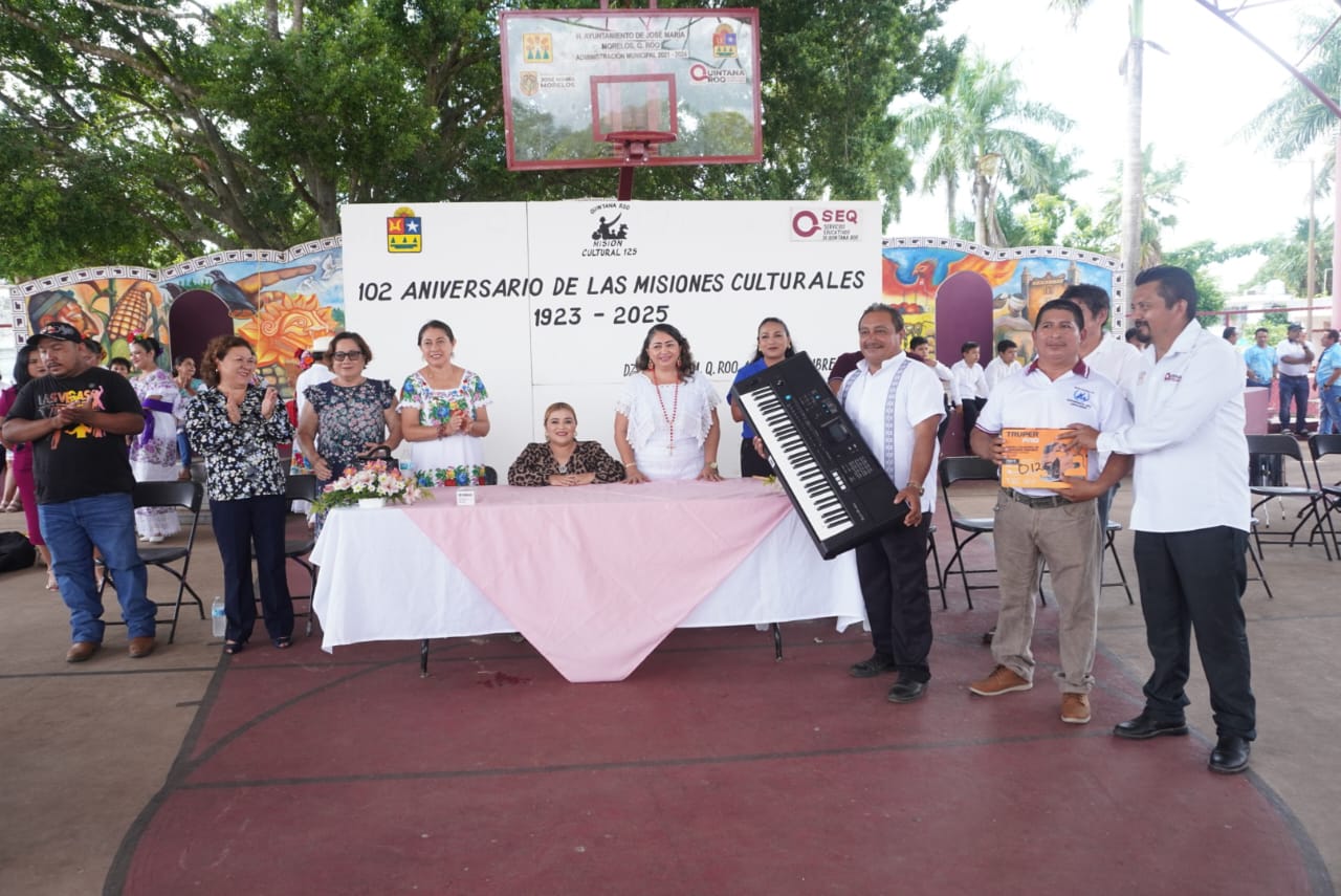IMG-20251024-WA0020 EN JOSÉ MARÍA MORELOS SE CELEBRÓ EL 102 ANIVERSARIO DE LAS MISIONES CULTURALES EN QUINTANA ROO