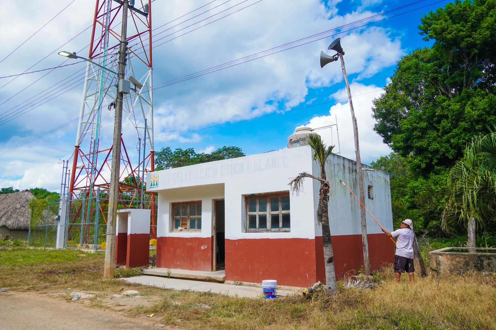IMG-20251031-WA0003 ERIK BORGES YAM IMPULSA LA REHABILITACIÓN Y EL RESCATE DE ESPACIOS PÚBLICOS EN LA COMUNIDAD DE OTHÓN P. BLANCO