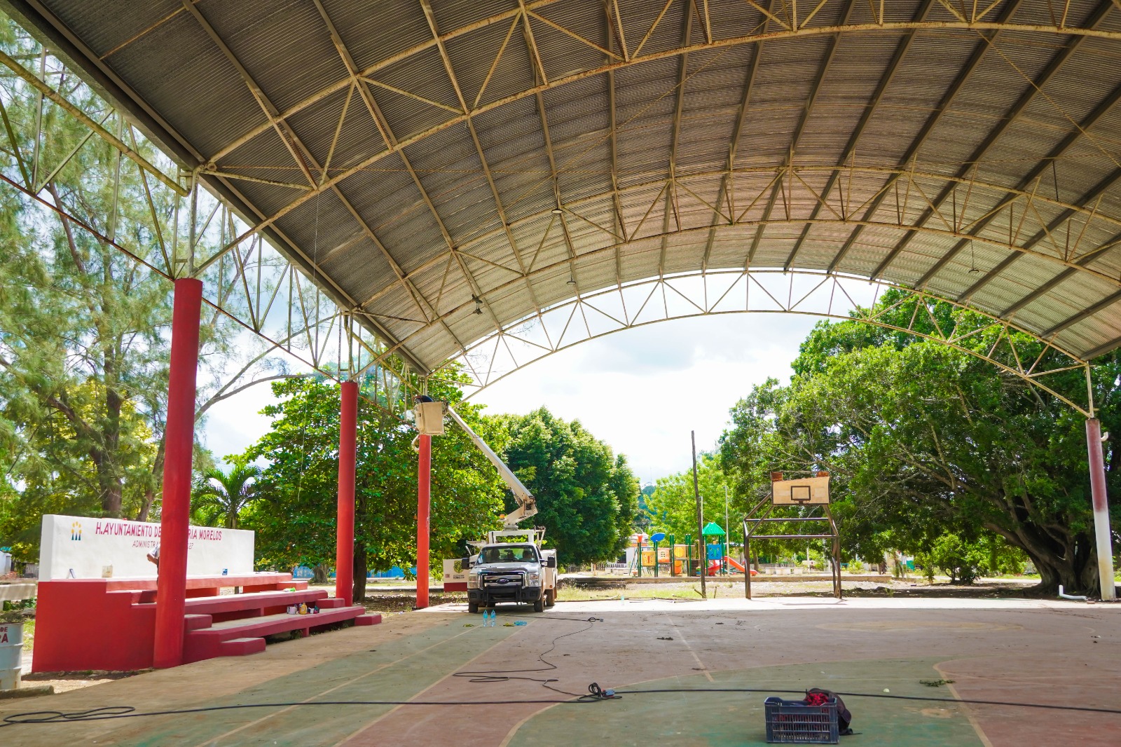 IMG-20251031-WA0004 ERIK BORGES YAM IMPULSA LA REHABILITACIÓN Y EL RESCATE DE ESPACIOS PÚBLICOS EN LA COMUNIDAD DE OTHÓN P. BLANCO