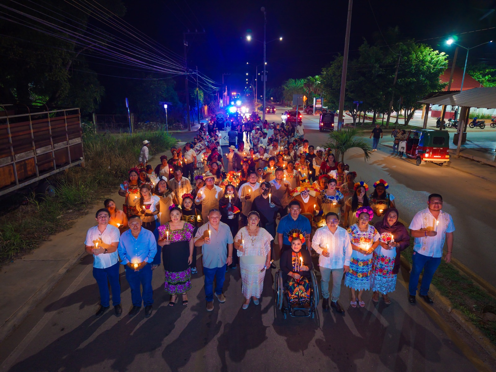 IMG-20251101-WA0001 ERIK BORGES YAM ENCABEZA CON ORGULLO EL INICIO DEL GRAN FESTIVAL DE DÍA DE MUERTOS “JANAL PIXÁN” 2025 DESDE LA PUERTA DE LA ZONA MAYA, JOSÉ MARÍA MORELOS
