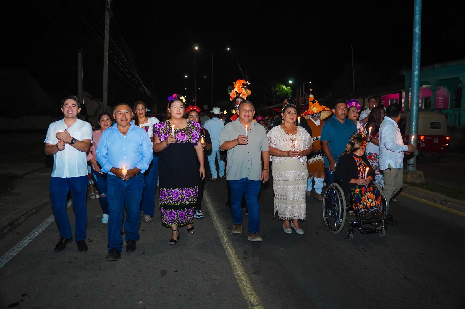 IMG-20251101-WA0004 ERIK BORGES YAM ENCABEZA CON ORGULLO EL INICIO DEL GRAN FESTIVAL DE DÍA DE MUERTOS “JANAL PIXÁN” 2025 DESDE LA PUERTA DE LA ZONA MAYA, JOSÉ MARÍA MORELOS