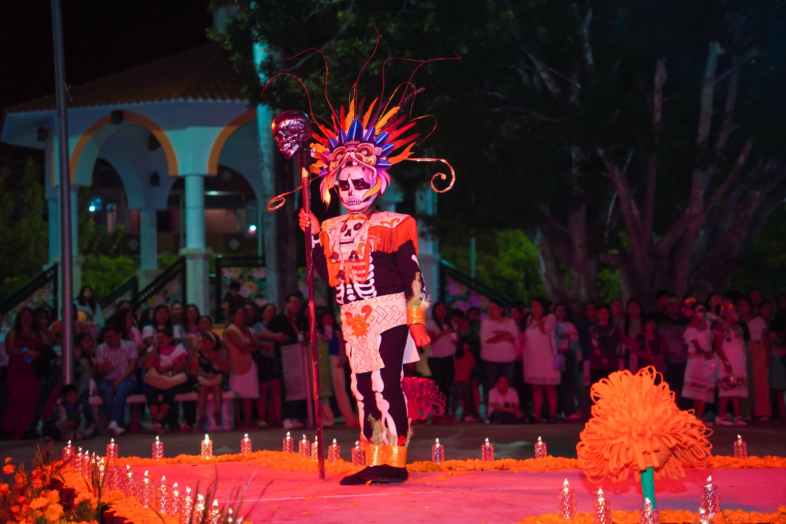 IMG-20251101-WA0007 ERIK BORGES YAM ENCABEZA CON ORGULLO EL INICIO DEL GRAN FESTIVAL DE DÍA DE MUERTOS “JANAL PIXÁN” 2025 DESDE LA PUERTA DE LA ZONA MAYA, JOSÉ MARÍA MORELOS