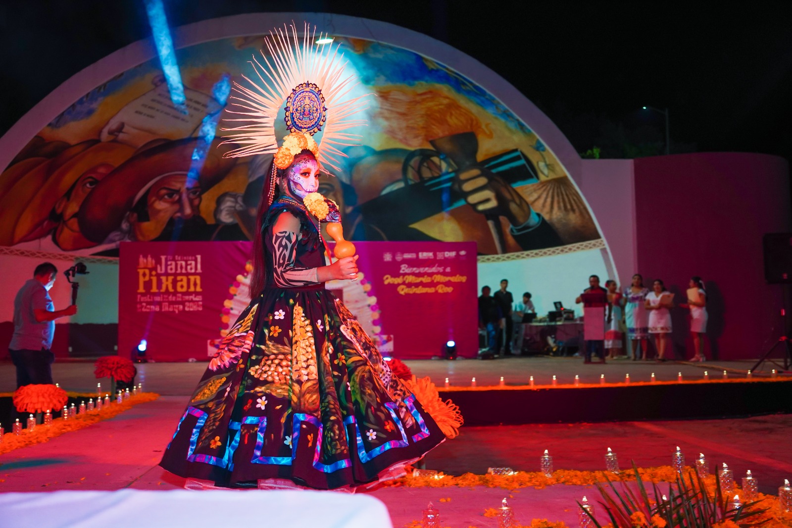 IMG-20251101-WA0008 ERIK BORGES YAM ENCABEZA CON ORGULLO EL INICIO DEL GRAN FESTIVAL DE DÍA DE MUERTOS “JANAL PIXÁN” 2025 DESDE LA PUERTA DE LA ZONA MAYA, JOSÉ MARÍA MORELOS