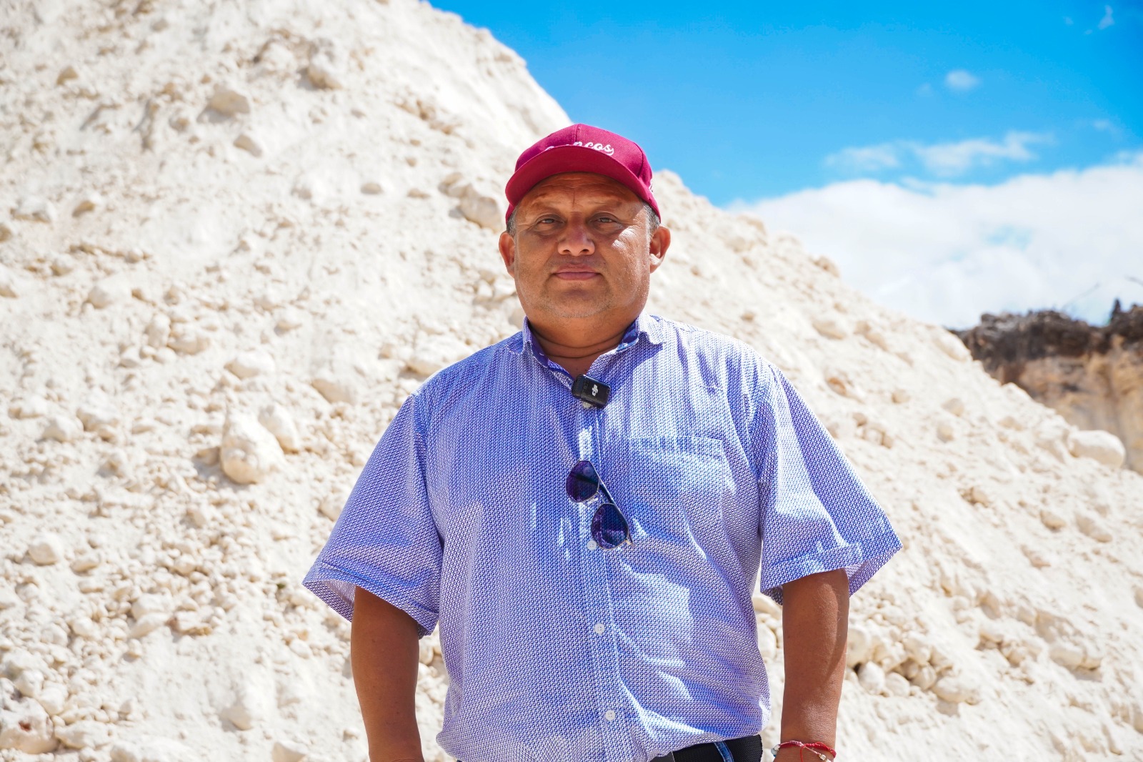 IMG-20251101-WA0017 ERIK BORGES YAM IMPULSA CON FIRMEZA EL DESARROLLO RURAL, INVIERTE RECURSOS HISTÓRICOS EN CAMINOS SACACOSECHAS PARA LAS COMUNIDADES