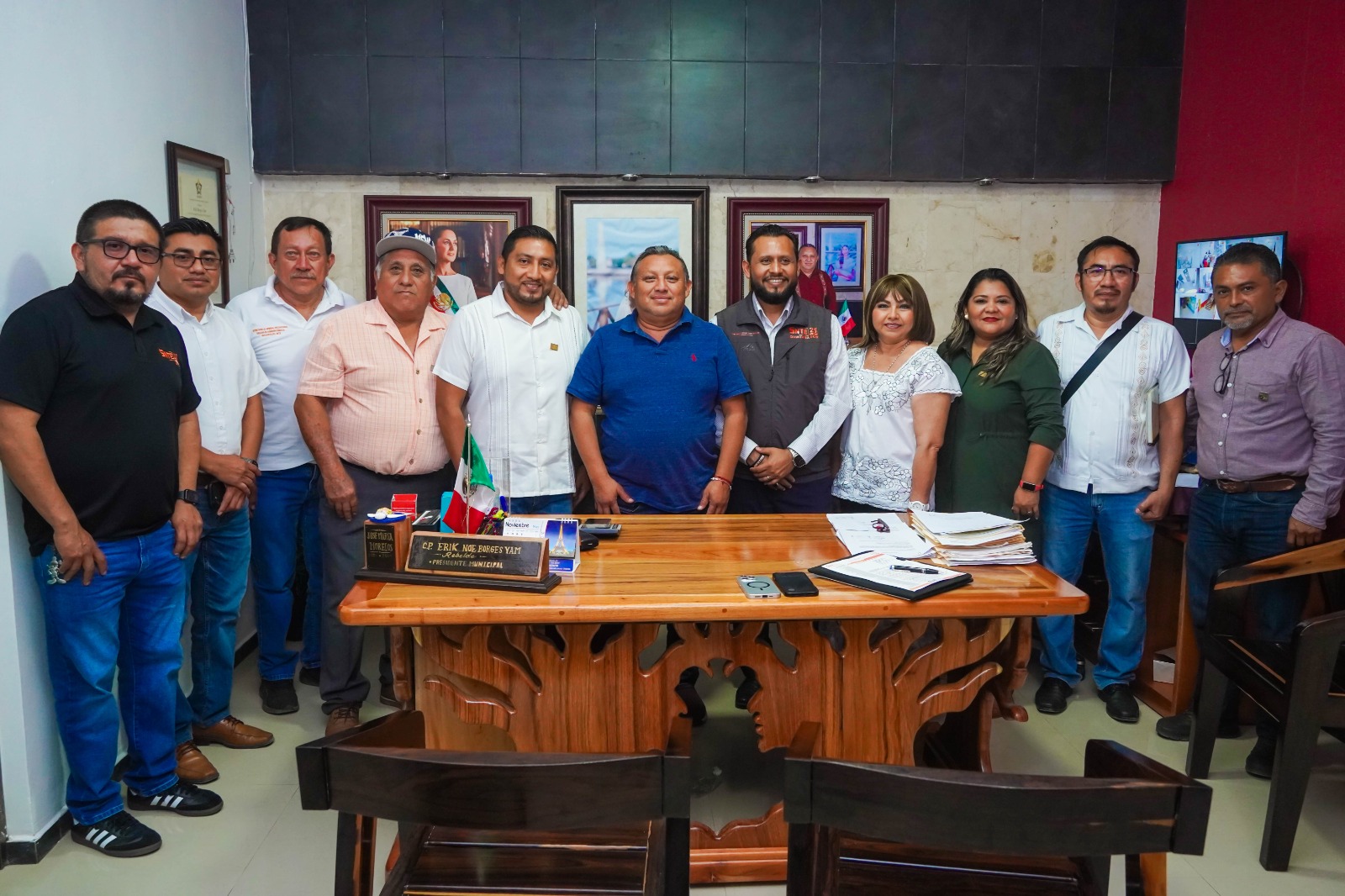 IMG-20251106-WA0094 ERIK BORGES YAM REFUERZA SU COMPROMISO CON LA EDUCACIÓN Y LA ECONOMÍA LOCAL EN JOSÉ MARÍA MORELOS