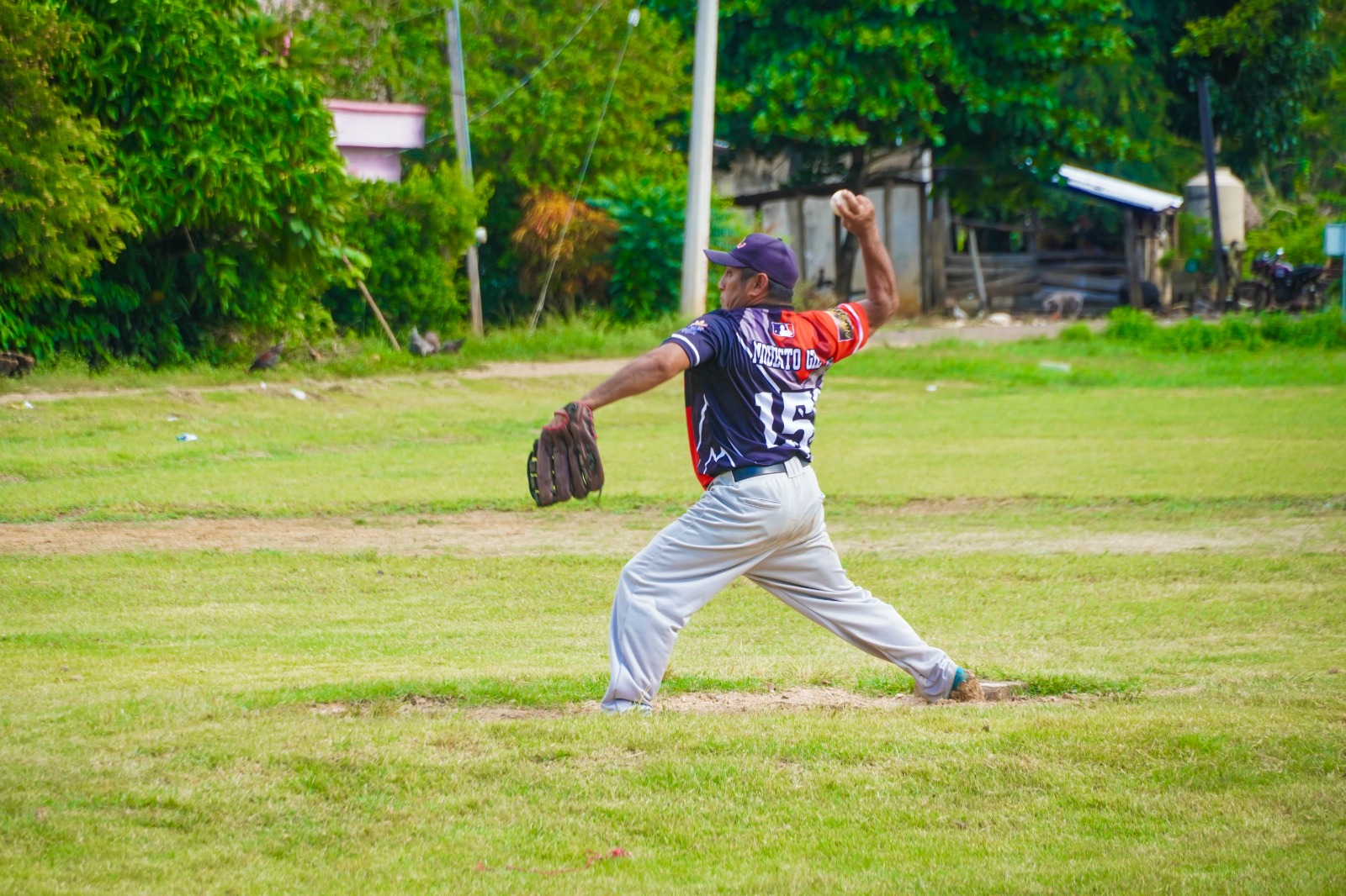 IMG-20251110-WA0097 ERIK BORGES YAM PROMUEVE EL BUEN DESARROLLO DE LA JUVENTUD MORELENSE CON MÁS RESPALDO A DEPORTISTAS