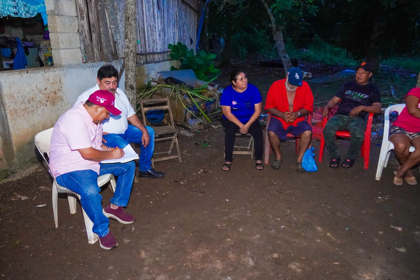 IMG-20251111-WA0010 ERIK BORGES YAM CUMPLE CON EL PUEBLO: OBRAS DE VIVIENDA, TECHOS Y PISOS FIRMES LEGARAN EN CANDELARIA Y PUERTO ARTURO