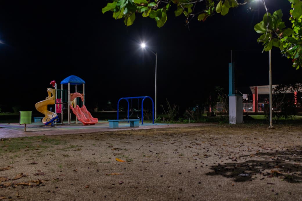 IMG-20251111-WA0015 ERIK BORGES YAM LIDERA INTENSA JORNADA DE LIMPIEZA EN LA COMUNIDAD DE DOS AGUADAS