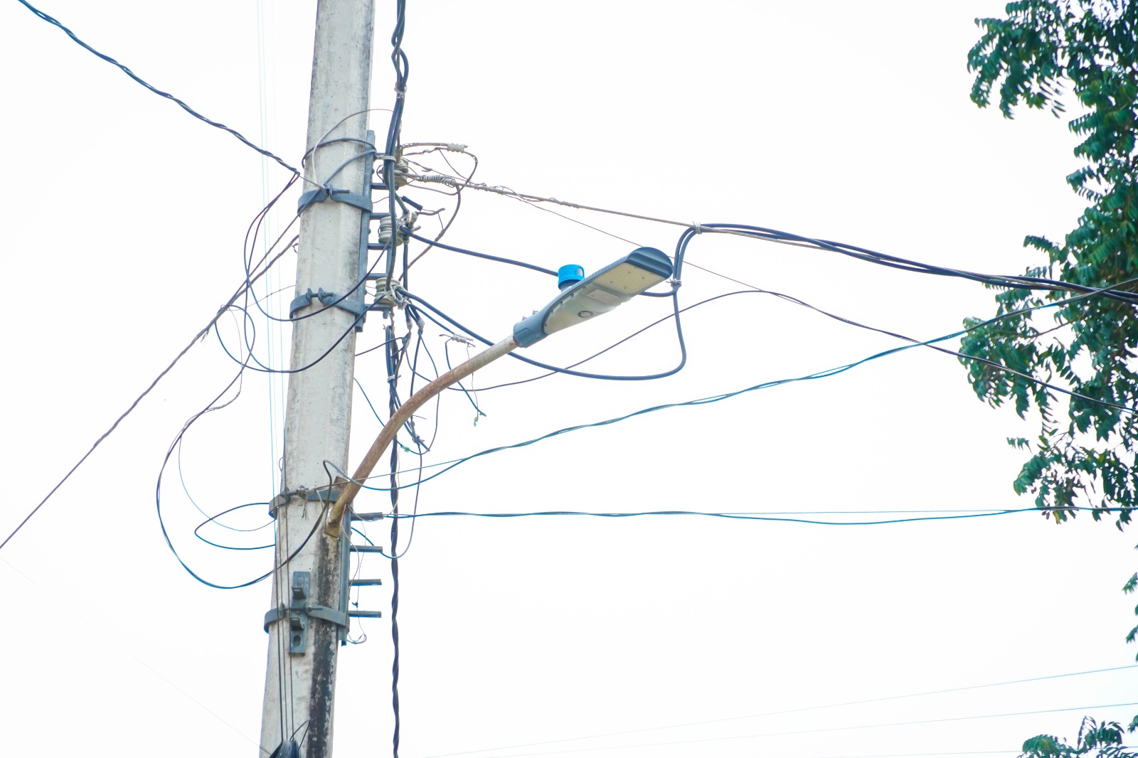 IMG-20251115-WA0005 CANDELARIA ESTÁ CIEN POR CIENTO ILUMINADA GRACIAS AL GOBIERNO DEL PUEBLO QUE ENCABEZA ERIK BORGES YAM