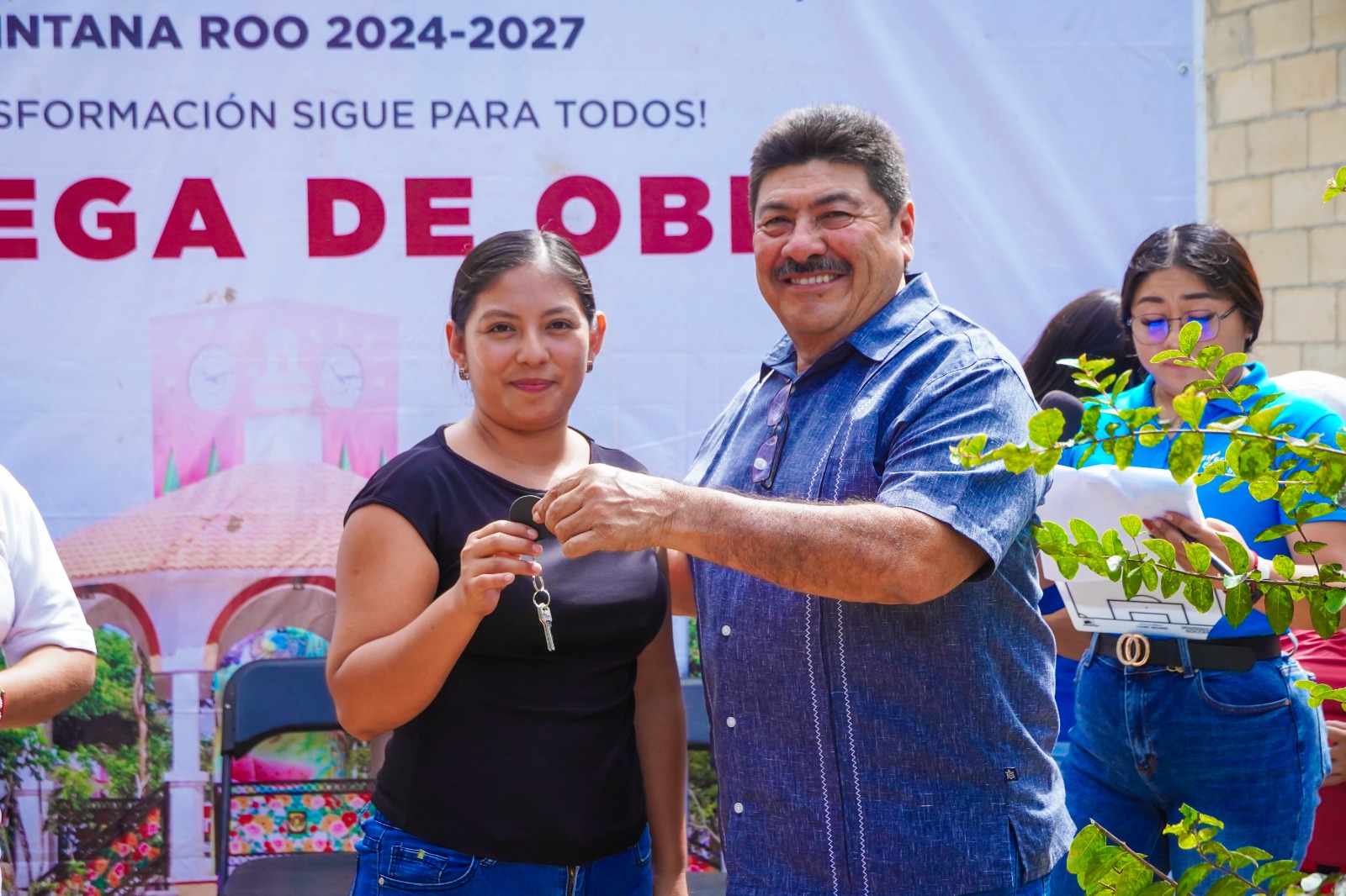 IMG-20251117-WA0028 ERIK BORGES YAM LE CUMPLE UNA VEZ MÁS AL PUEBLO: ENTREGA 15 BAÑOS DIGNOS EN LA CABECERA MUNICIPAL