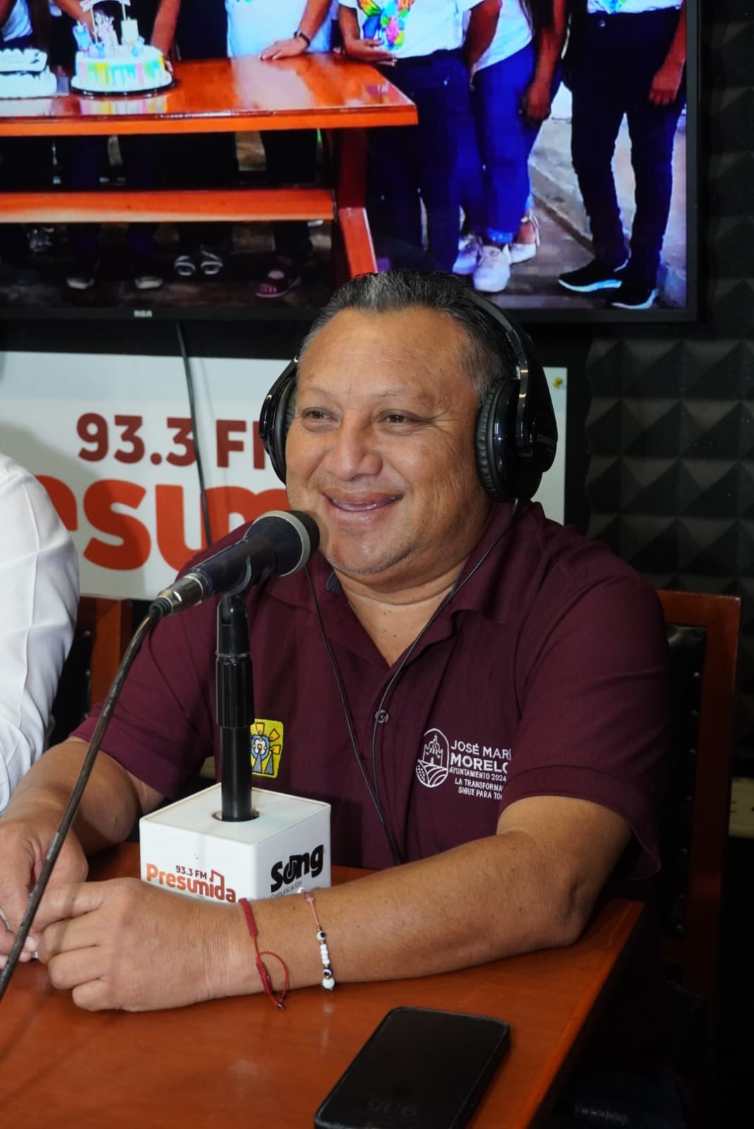 IMG-20251118-WA0029 EN EL "DÍA DEL PUEBLO" EL PRESIDENTE DE JOSÉ MARÍA MORELOS ERIK BORGES YAM ATENDIÓ LAS SOLICITUDES DEL PUEBLO PARA TRANSFORMAR LAS CONDICIONES DE VIDA DE MÁS FAMILIAS