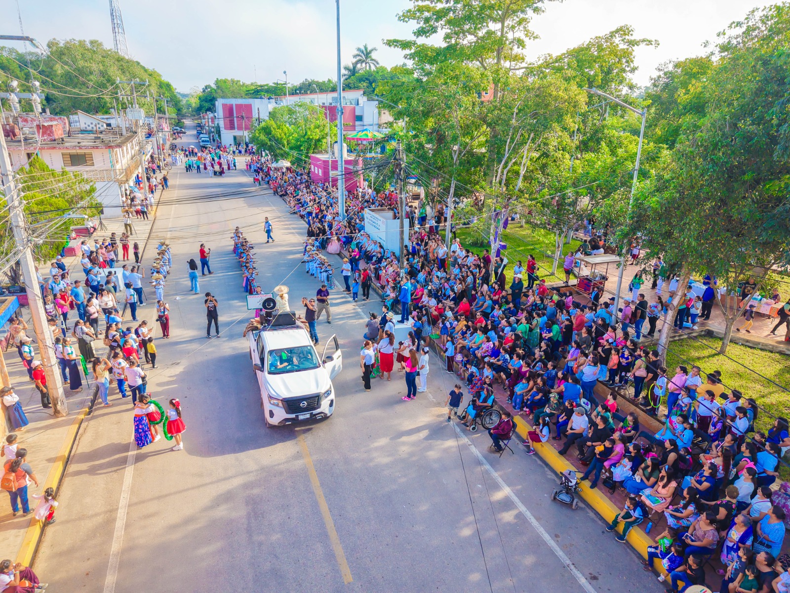IMG-20251120-WA0014 ERIK BORGES YAM ENCABEZA EL DESFILE CONMEMORATIVO POR EL 115 ANIVERSARIO DE LA REVOLUCIÓN MEXICANA EN JOSÉ MARÍA MORELOS