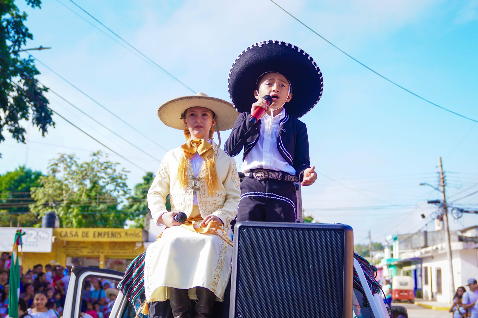 IMG-20251120-WA0020 ERIK BORGES YAM ENCABEZA EL DESFILE CONMEMORATIVO POR EL 115 ANIVERSARIO DE LA REVOLUCIÓN MEXICANA EN JOSÉ MARÍA MORELOS