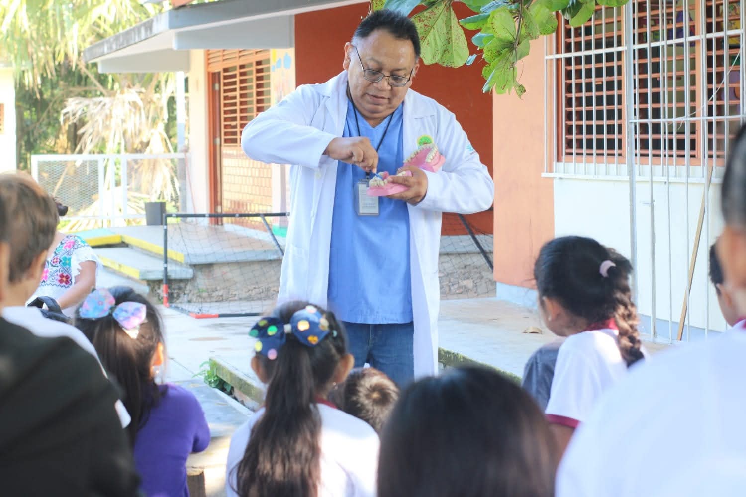 IMG-20251125-WA0005 GOBIERNO IMPULSA LA SALUD BUCAL EN ZONAS RURALES: MÁS DE MIL NIÑOS Y NIÑAS RECIBIERON KITS DENTALES EN JOSÉ MARÍA MORELOS