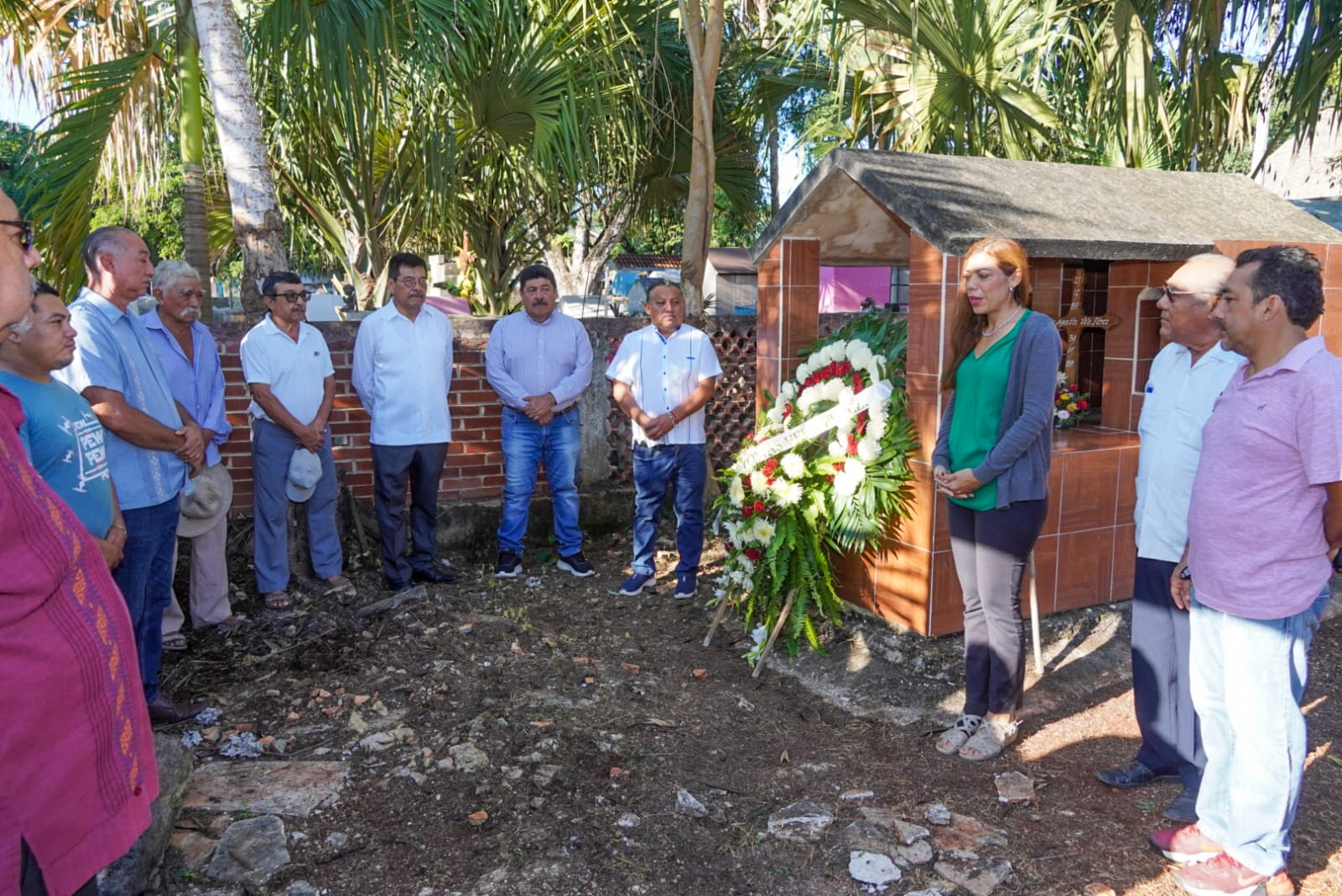 IMG-20251125-WA0013 EL PRESIDENTE ERIK BORGES YAM LIDERÓ JUNTO CON LOS FORJADORES DE JOSÉ MARÍA MORELOS LA CONMEMORACIÓN DEL 123 ANIVERSARIO DE LA CREACIÓN DEL TERRITORIO DE QUINTANA ROO