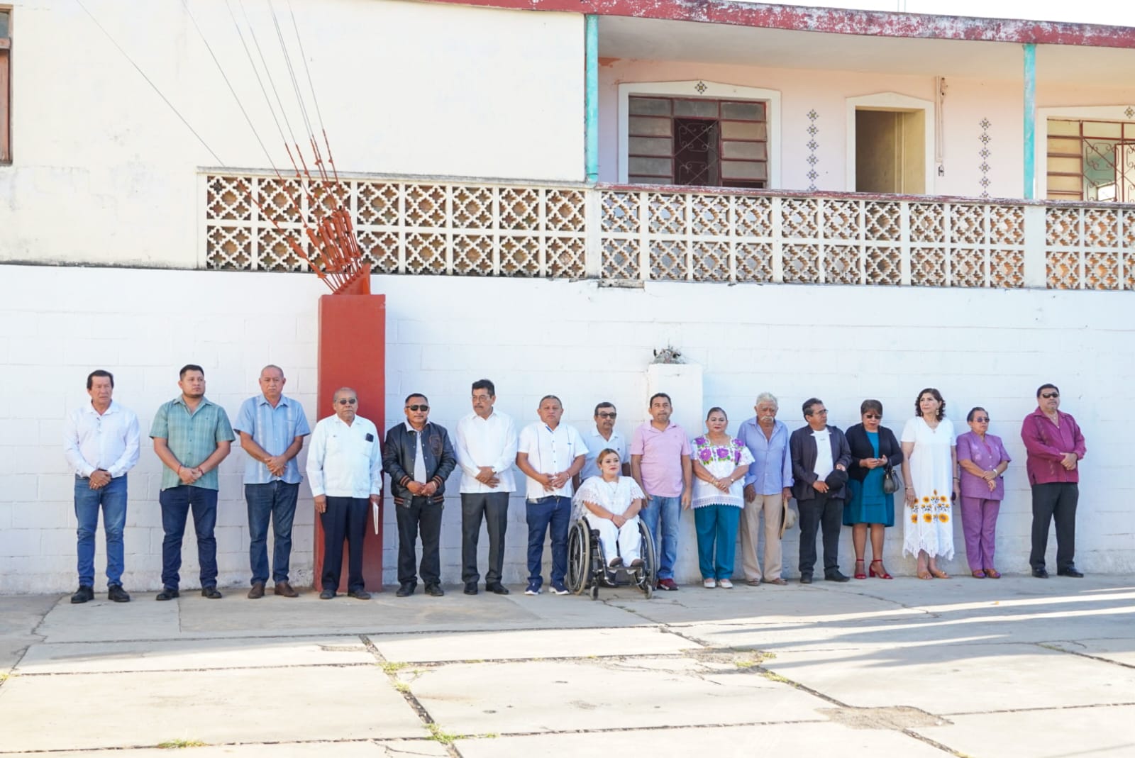 IMG-20251125-WA0016 EL PRESIDENTE ERIK BORGES YAM LIDERÓ JUNTO CON LOS FORJADORES DE JOSÉ MARÍA MORELOS LA CONMEMORACIÓN DEL 123 ANIVERSARIO DE LA CREACIÓN DEL TERRITORIO DE QUINTANA ROO