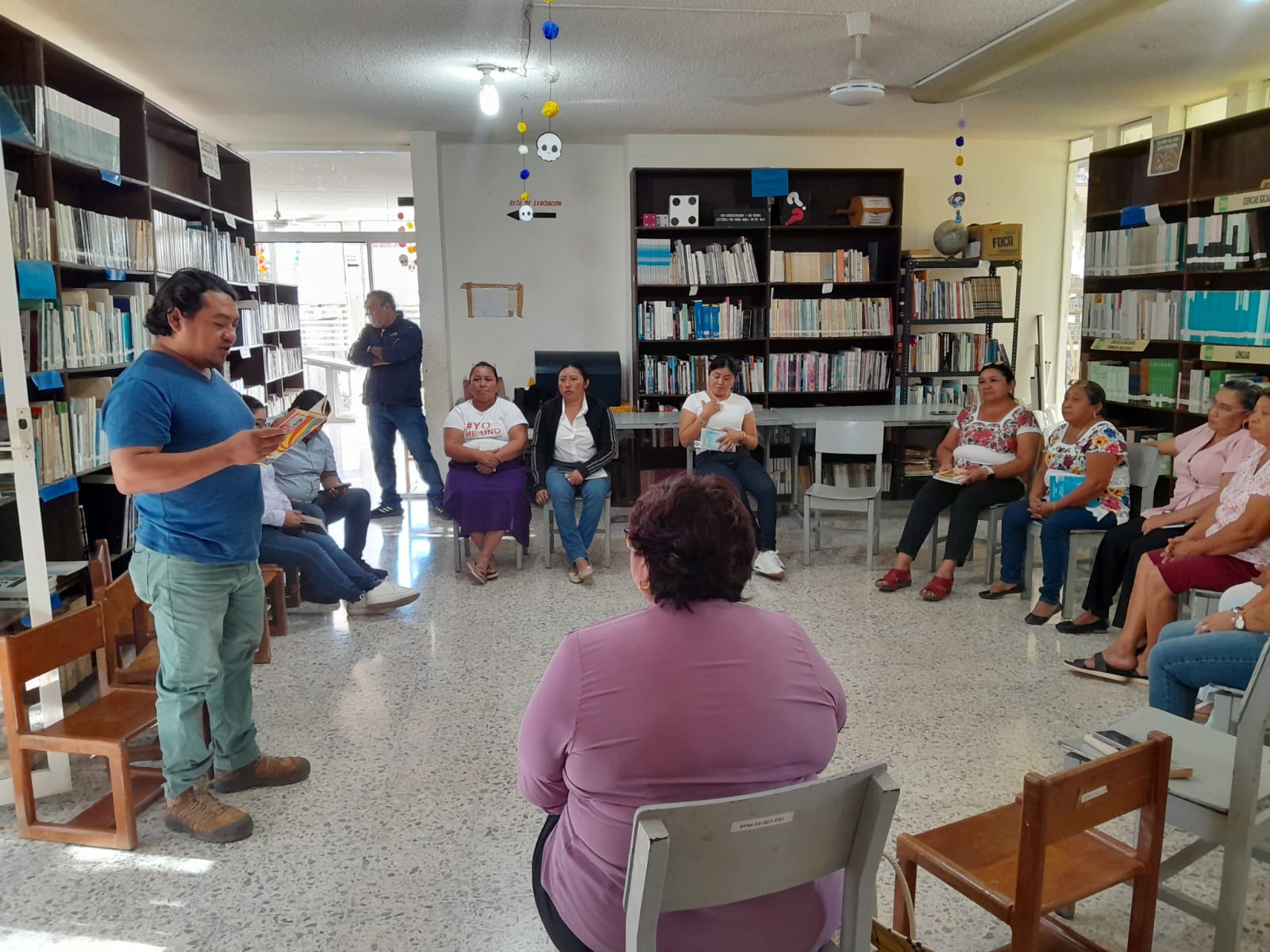 Imagen-de-WhatsApp-2025-11-13-a-las-08.03.32_0ae403e8 EN JOSÉ MARÍA MORELOS PROMUEVEN EL IMPACTO DE LA LECTURA EN EL DESARROLLO SOCIAL EN EL "DÍA NACIONAL DE LA LECTURA"