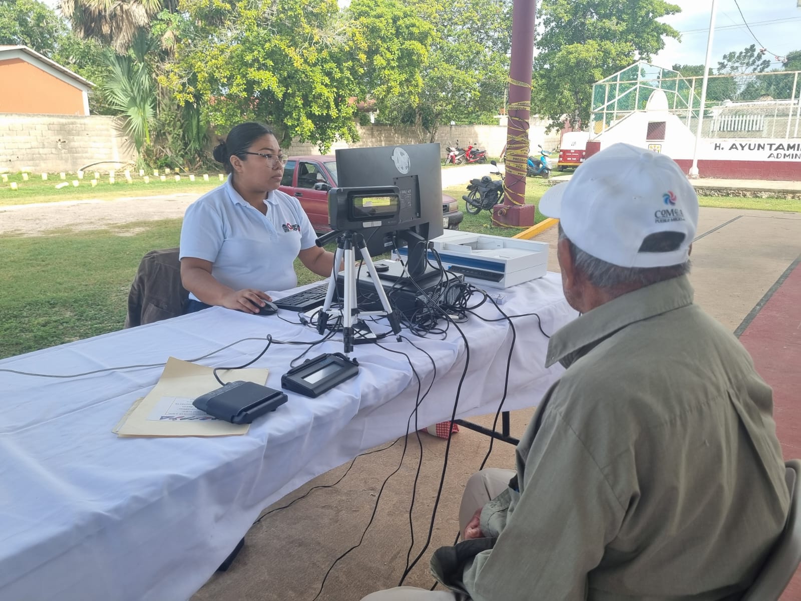 IMG-20251129-WA0016 CIENTOS DE MORELENESE RECIBIERON ATENCIÓN GRATUITA EN LA JORNADA "TU IDENTIDAD ES TU DERECHO" EN JOSÉ MARÍA MORELOS