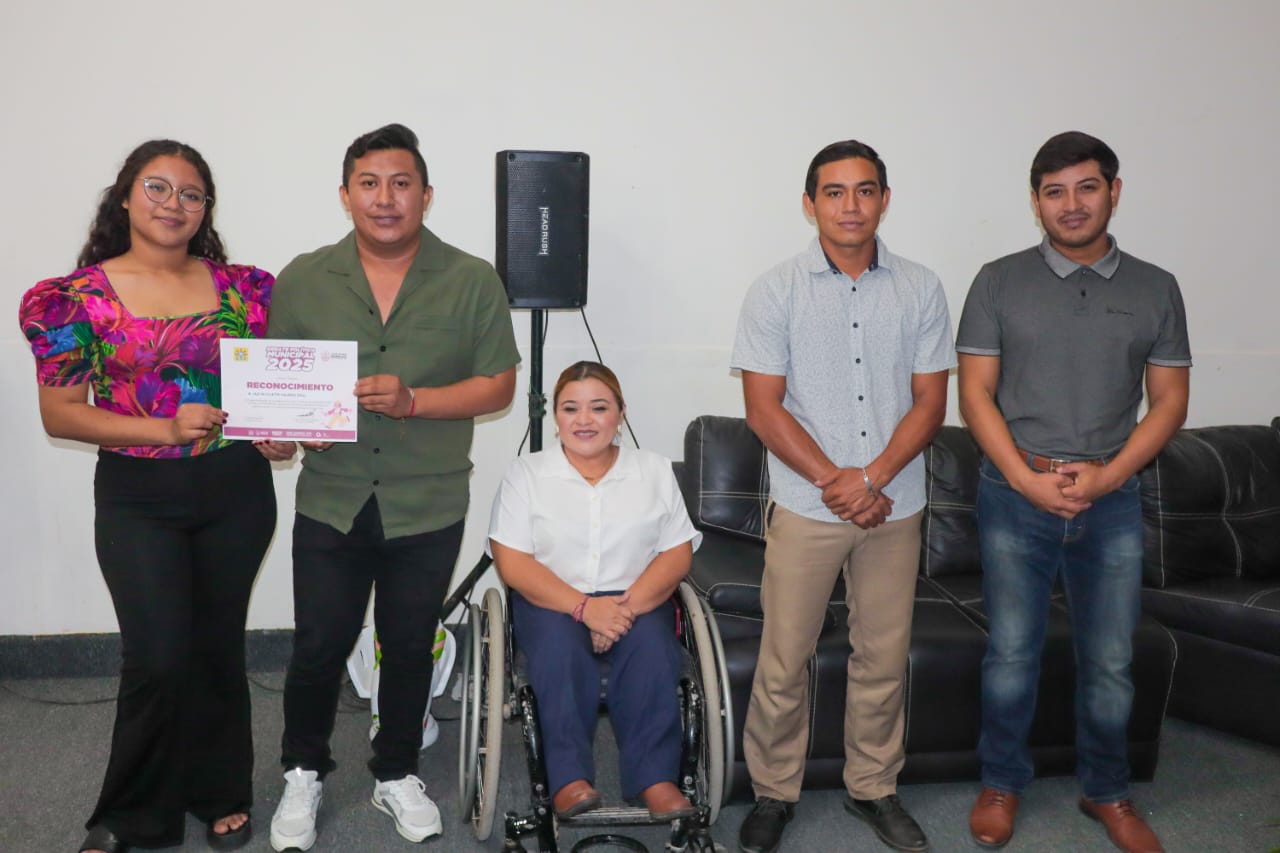 IMG-20251201-WA0007 JÓVENES PARTICIPAN ACTIVAMENTE EN EL DEBATE POLÍTICO MUNICIPAL 2025 DE JOSÉ MARÍA MORELOS