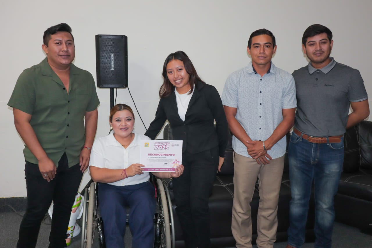 IMG-20251201-WA0009 JÓVENES PARTICIPAN ACTIVAMENTE EN EL DEBATE POLÍTICO MUNICIPAL 2025 DE JOSÉ MARÍA MORELOS