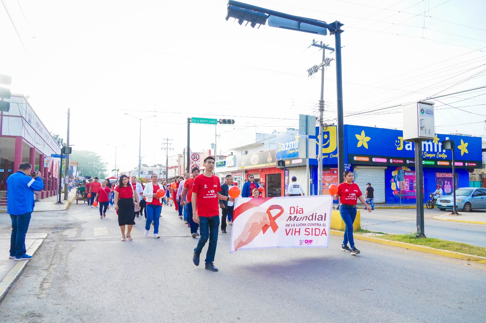 IMG-20251201-WA0018 ERIK BORGES YAM ENCABEZA ESTRATEGIAS DE CUIDADO INTEGRAL DE LA SALUD EN EL DÍA MUNDIAL DEL VIH/SIDA EN JOSÉ MARÍA MORELOS