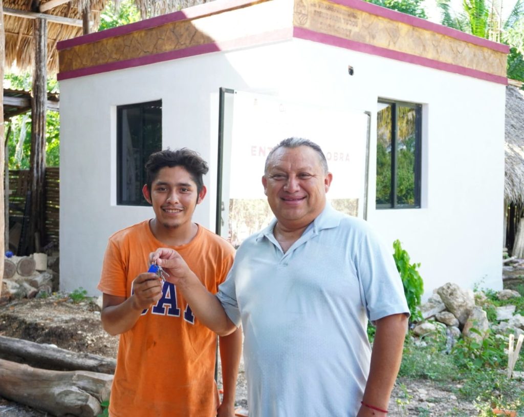 WhatsApp-Image-2026-08-06-at-8.01.29-AM-2-1024x814 GOBIERNO MUNICIPAL DE JOSÉ MARÍA MORELOS TRANSFORMA LA VIDA DE 13 FAMILIAS EN LA COMUNIDAD DE INSURGENTES.